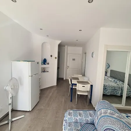 Paraiso Del Sur * Адехе